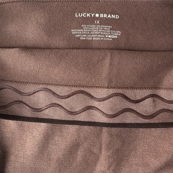 Lucky Brand Women’s shapewear - Picture 2 of 3